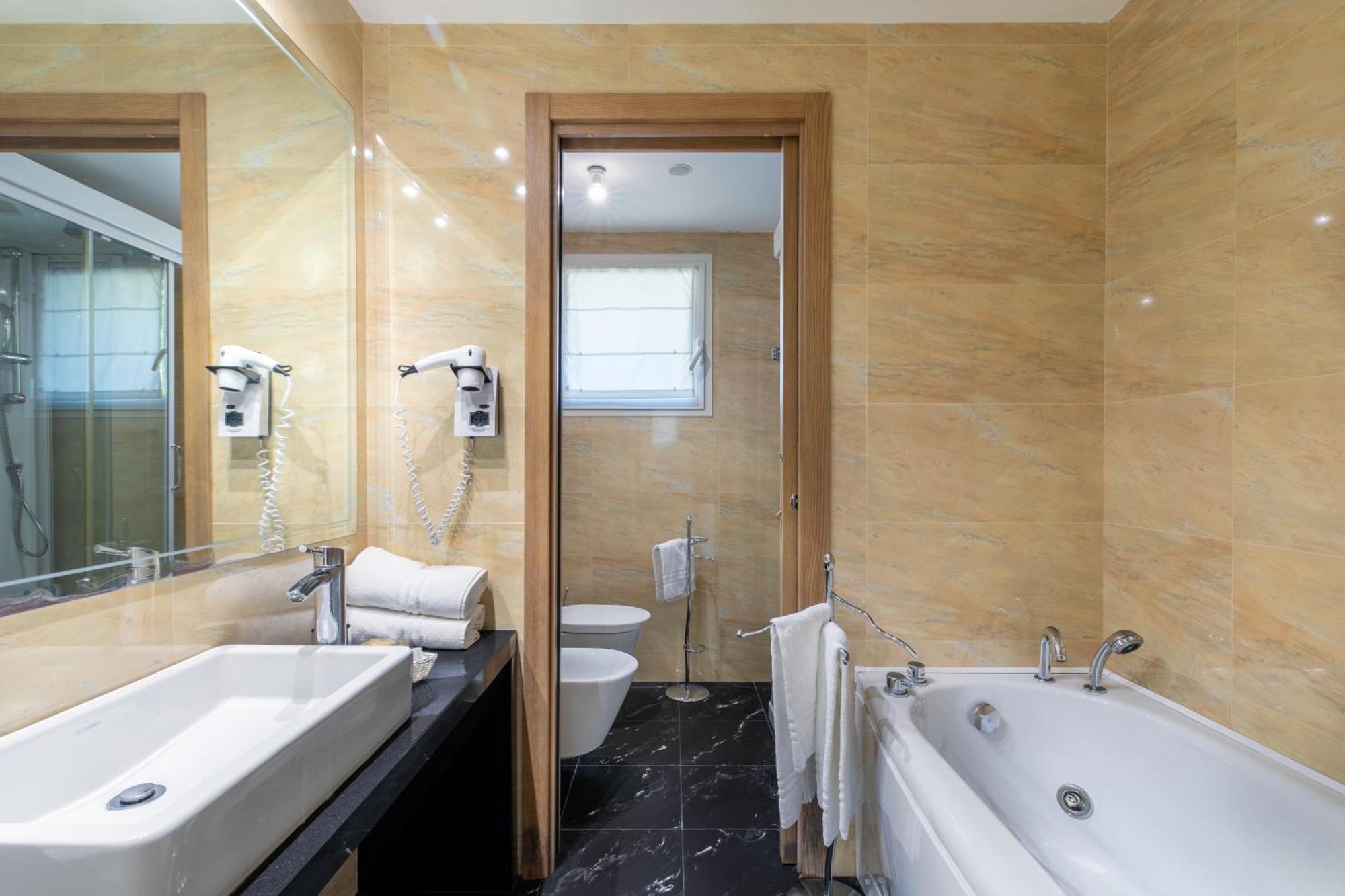 ליגננו סביאדורו Hotel Villa Doimo מראה חיצוני תמונה